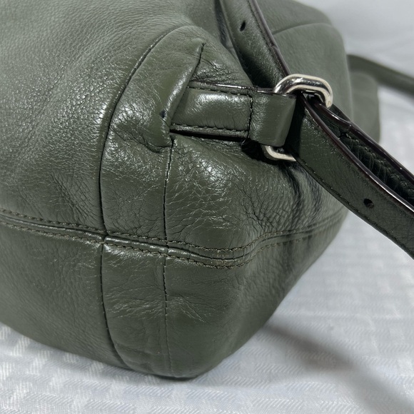 4019: Coach Olive Green Pebbled Leather Drawstring Backpack - Picture 6 of 13
